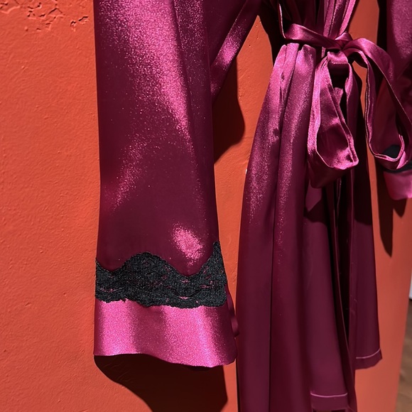 Delicates Short Robe Large - Picture 4 of 7